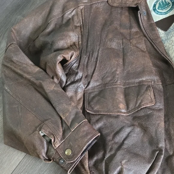 Men's Distressed Brown Leather Bomber Jacket with Flag Patch - Picture 5 of 13